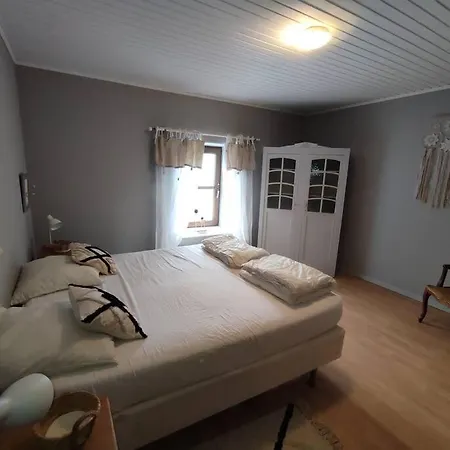 Le Floyon Vakantiehuis Florennes